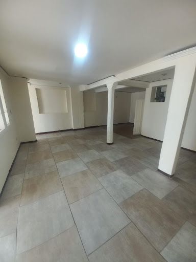 Local en arriendo Cundinamarca Bogotá La Almería 105 m2 Habitaciones 0 Baños 2 Garajes 1 Precio $2500000