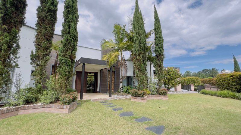 Casa en venta Antioquia Rionegro Rionegro 365 m2 Habitaciones 3 Baños 5 Garajes 1 Precio $2600000000