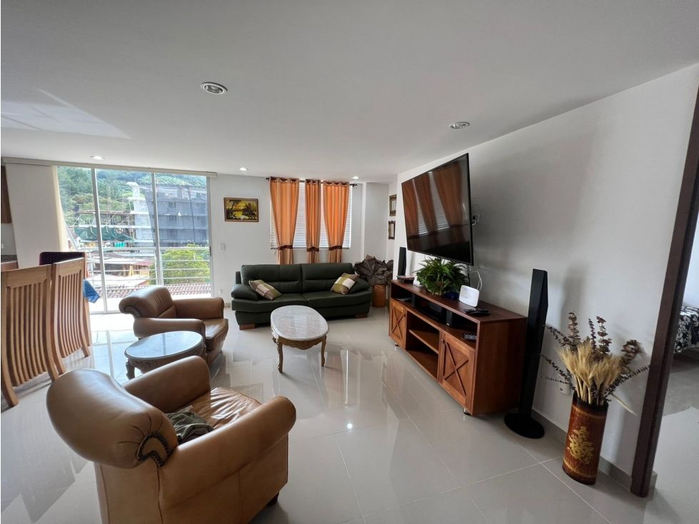 Apartamento en venta Antioquia La Ceja Fátima 136 m2 Habitaciones 3 Baños 4 Garajes 3 Precio $695000000