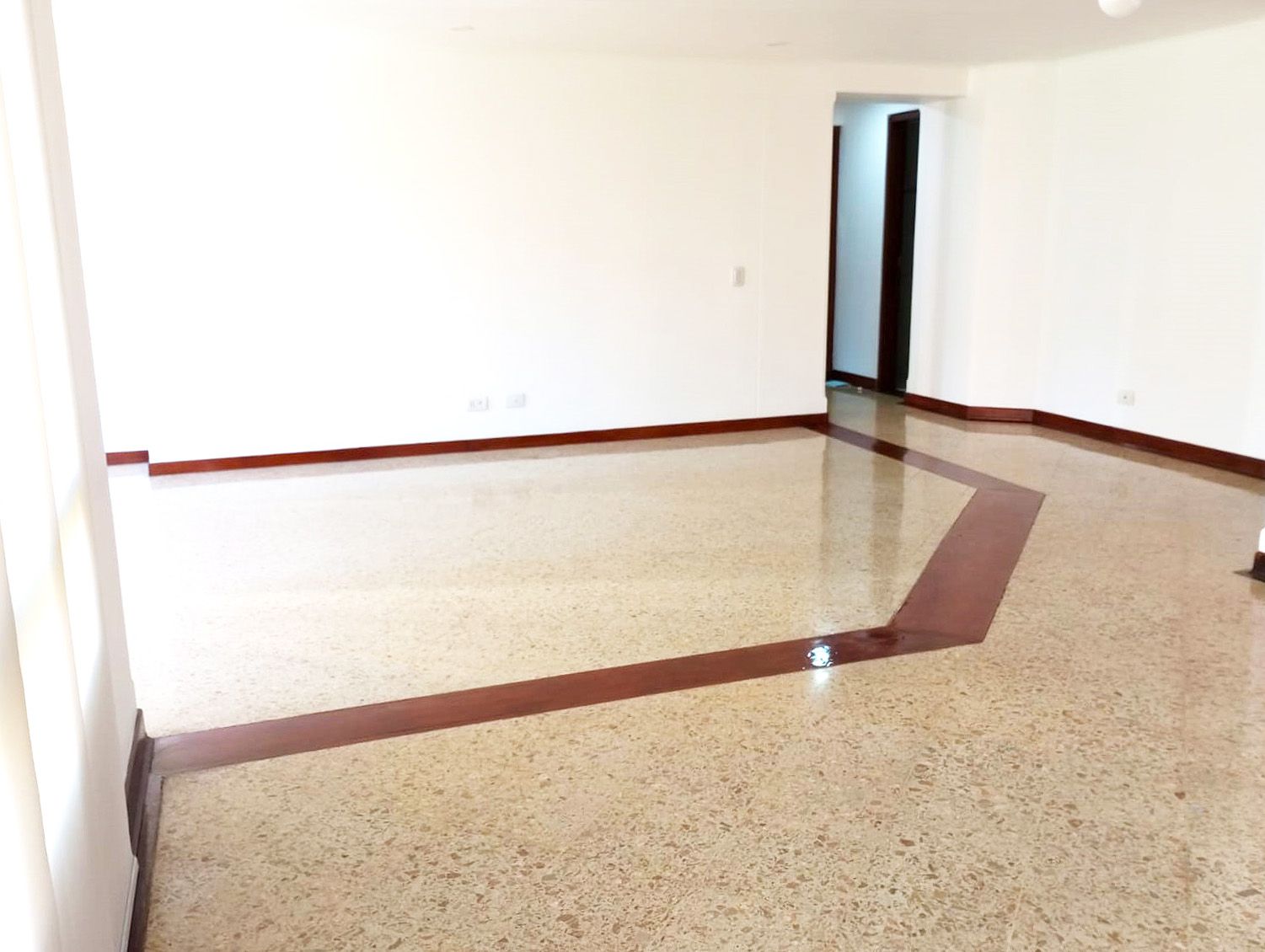 Apartamento en arriendo Antioquia Medellín Los Balsos No2 154 m2 Habitaciones 3 Baños 4 Garajes 3 Precio $5300000