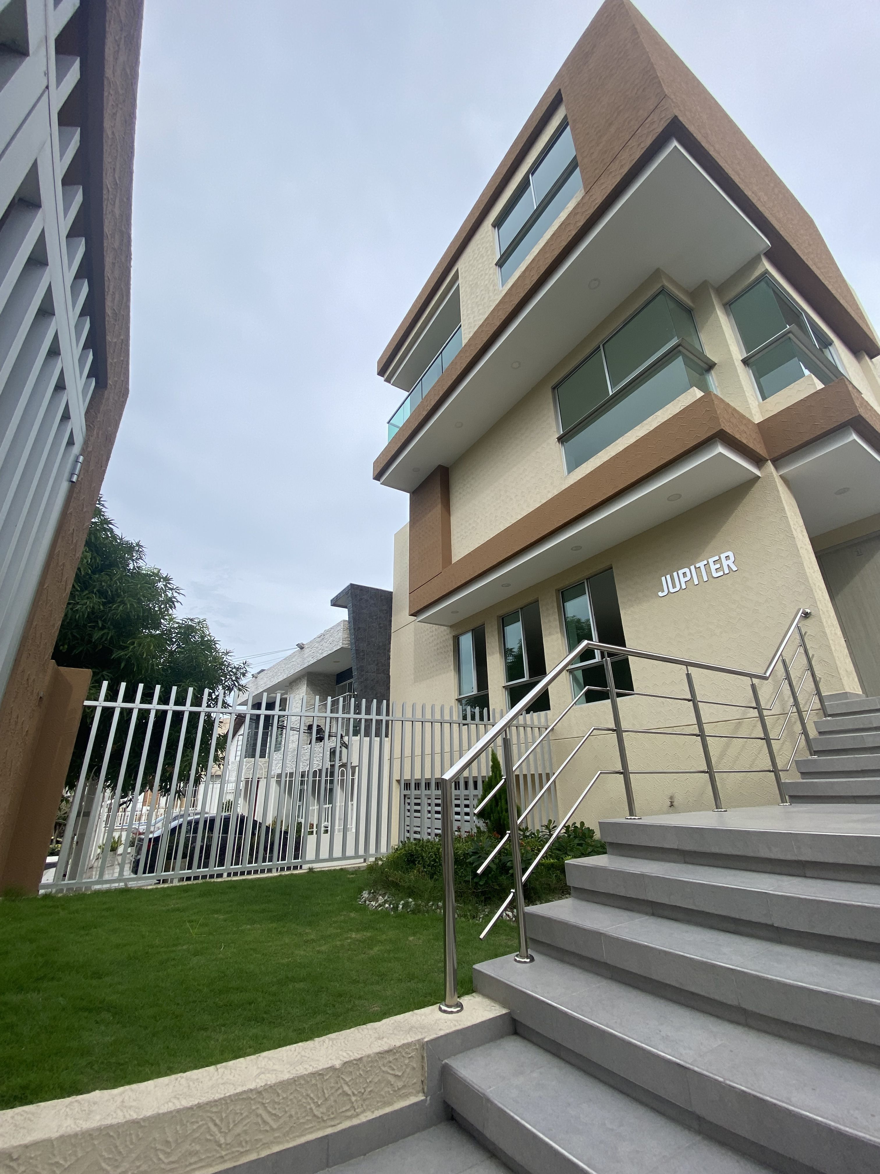 Casa en venta Atlántico Barranquilla Ciudad Jardin 124 m2 Habitaciones 3 Baños 3 Garajes 2 Precio $695000000