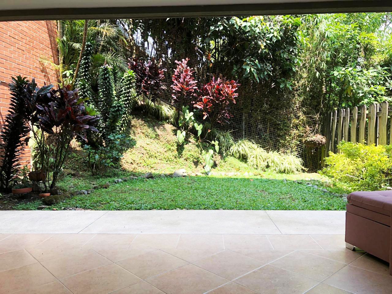 Casa en venta Antioquia Medellín San Lucas 244 m2 Habitaciones 3 Baños 8 Garajes 5 Precio $1500000000