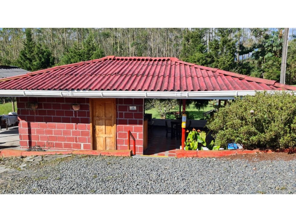 Finca en venta Risaralda Pereira Pereira 590 m2 Habitaciones 5 Baños 7 Garajes 10 Precio $2300000000