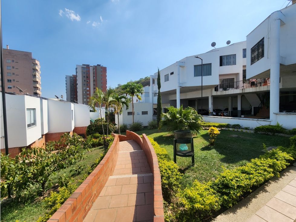 Casa en venta Valle Del Cauca Cali La Campiña 149 m2 Habitaciones 4 Baños 4 Garajes 2 Precio $550000000