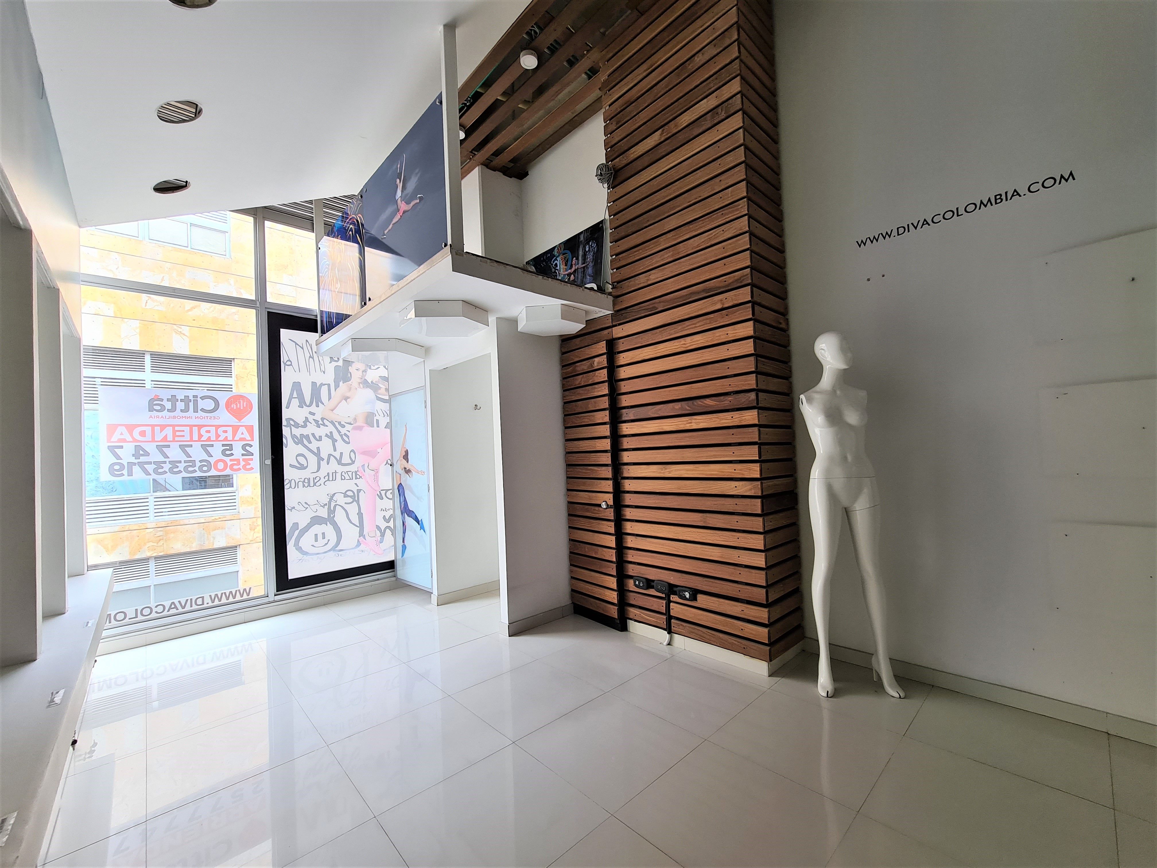 Local Comercial en arriendo Cundinamarca Bogotá El Espartillal 0 m2 Habitaciones 0 Baños 10 Garajes 1 Precio $3500000