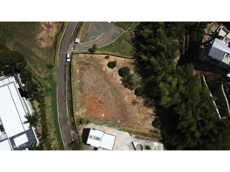 Lote en venta Risaralda Pereira Pereira 2546 m2 Habitaciones 0 Baños 0 Garajes 0 Precio $763800000