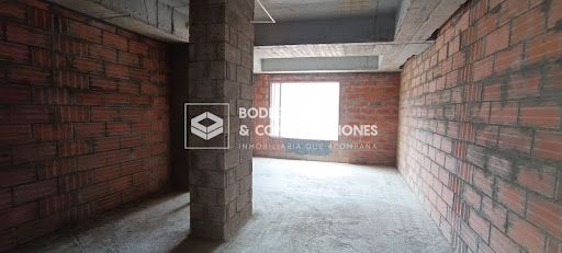 Oficina en venta Antioquia Envigado El Dorado 34 m2 Habitaciones 0 Baños 0 Garajes 2 Precio $229568000