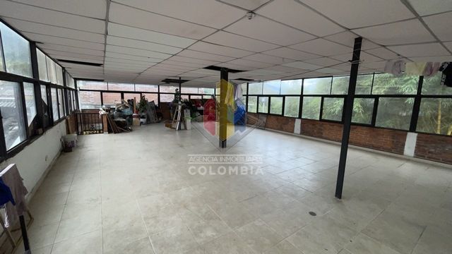 Casa en venta Tolima Ibagué Br Topacio 336 m2 Habitaciones 5 Baños 2 Garajes 2 Precio $320000000
