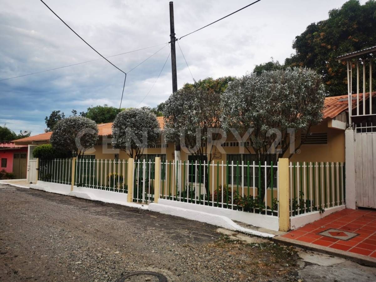Casa en venta Tolima Armero Armero 240 m2 Habitaciones 6 Baños 4 Garajes 3 Precio $390000000