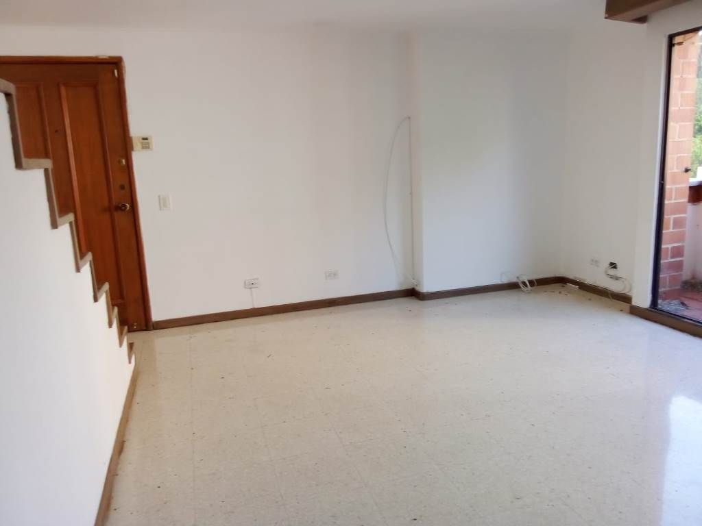 Apartamento en venta Antioquia Medellín San Diego 82 m2 Habitaciones 2 Baños 2 Garajes 2 Precio $399000000