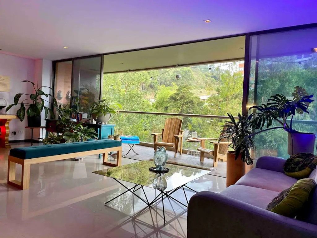 Apartamento en arriendo Antioquia Medellín Altos Del Poblado 120 m2 Habitaciones 2 Baños 4 Garajes 3 Precio $8300000
