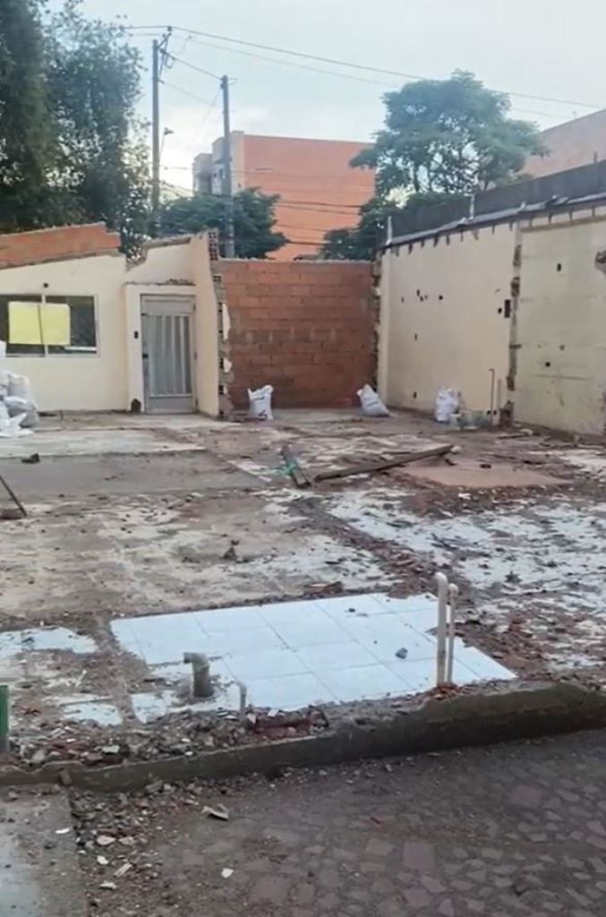 Lote en venta Antioquia Medellín Laureles 0 m2 Habitaciones 0 Baños 10 Garajes 1 Precio $800000000