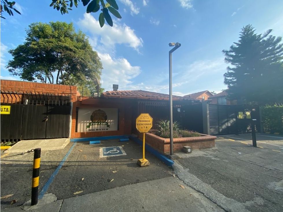 Casa en venta Valle Del Cauca Cali Urbanización Ciudad Jardín 150 m2 Habitaciones 4 Baños 4 Garajes 2 Precio $590000000