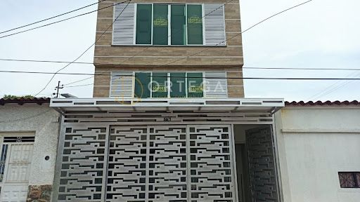 Edificio en arriendo Santander Piedecuesta Hoyo Chiquito 250 m2 Habitaciones 7 Baños 19 Garajes 1 Precio $7500000