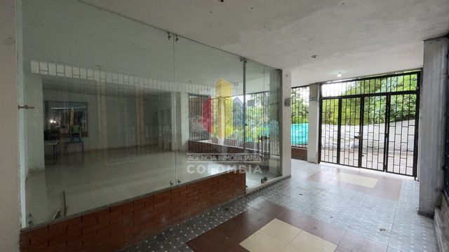 Casa en venta Tolima Ibagué Br Topacio 364 m2 Habitaciones 7 Baños 4 Garajes 2 Precio $350000000
