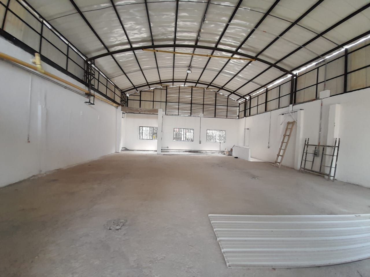 Bodega en arriendo Antioquia Copacabana Copacabana 230 m2 Habitaciones 0 Baños 2 Garajes 2 Precio $8500000