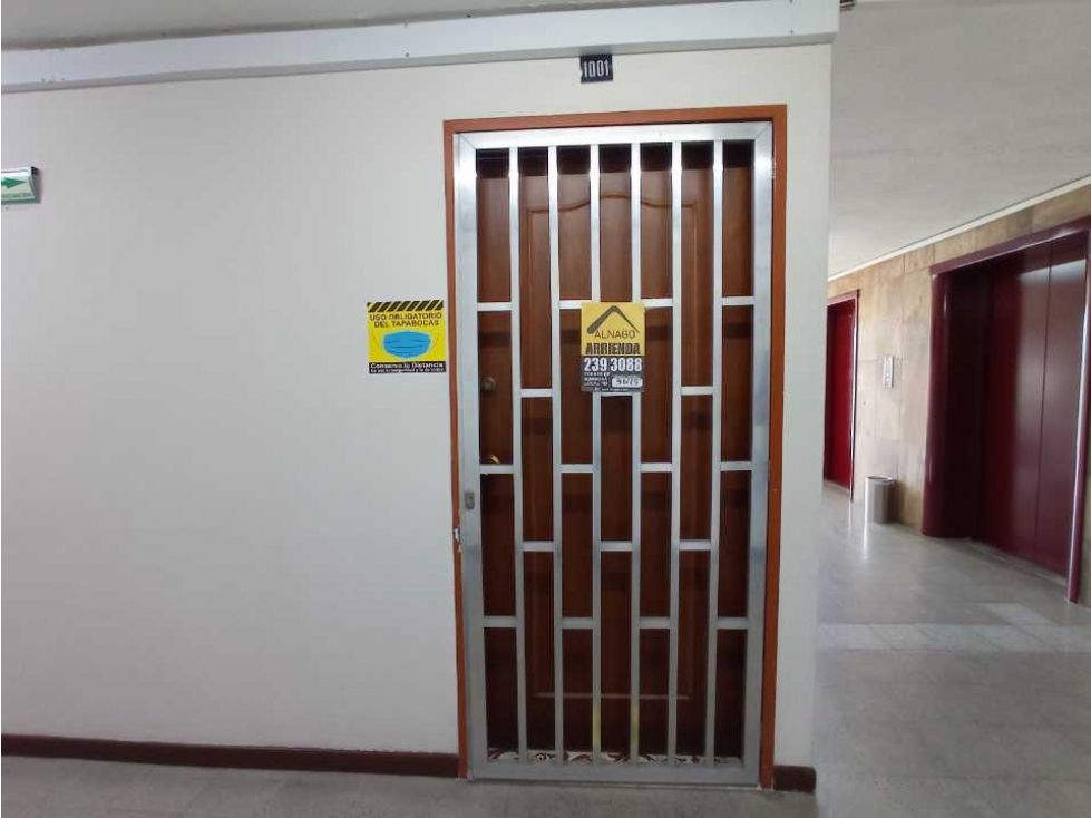 Oficina en arriendo Antioquia Medellín La Candelaria 38 m2 Habitaciones 0 Baños 0 Garajes 1 Precio $1680000