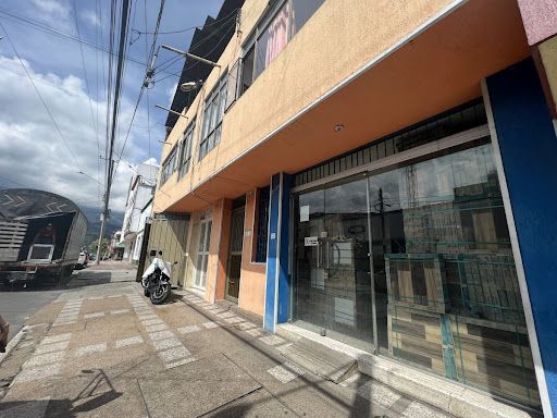 Casa en venta Tolima Ibagué Centro 200 m2 Habitaciones 11 Baños 15 Garajes 1 Precio $1200000000