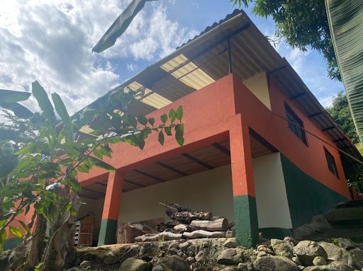 Finca en venta Cundinamarca La Mesa Mesitas Del Colegio 2700 m2 Habitaciones 5 Baños 2 Garajes 7 Precio $360000000