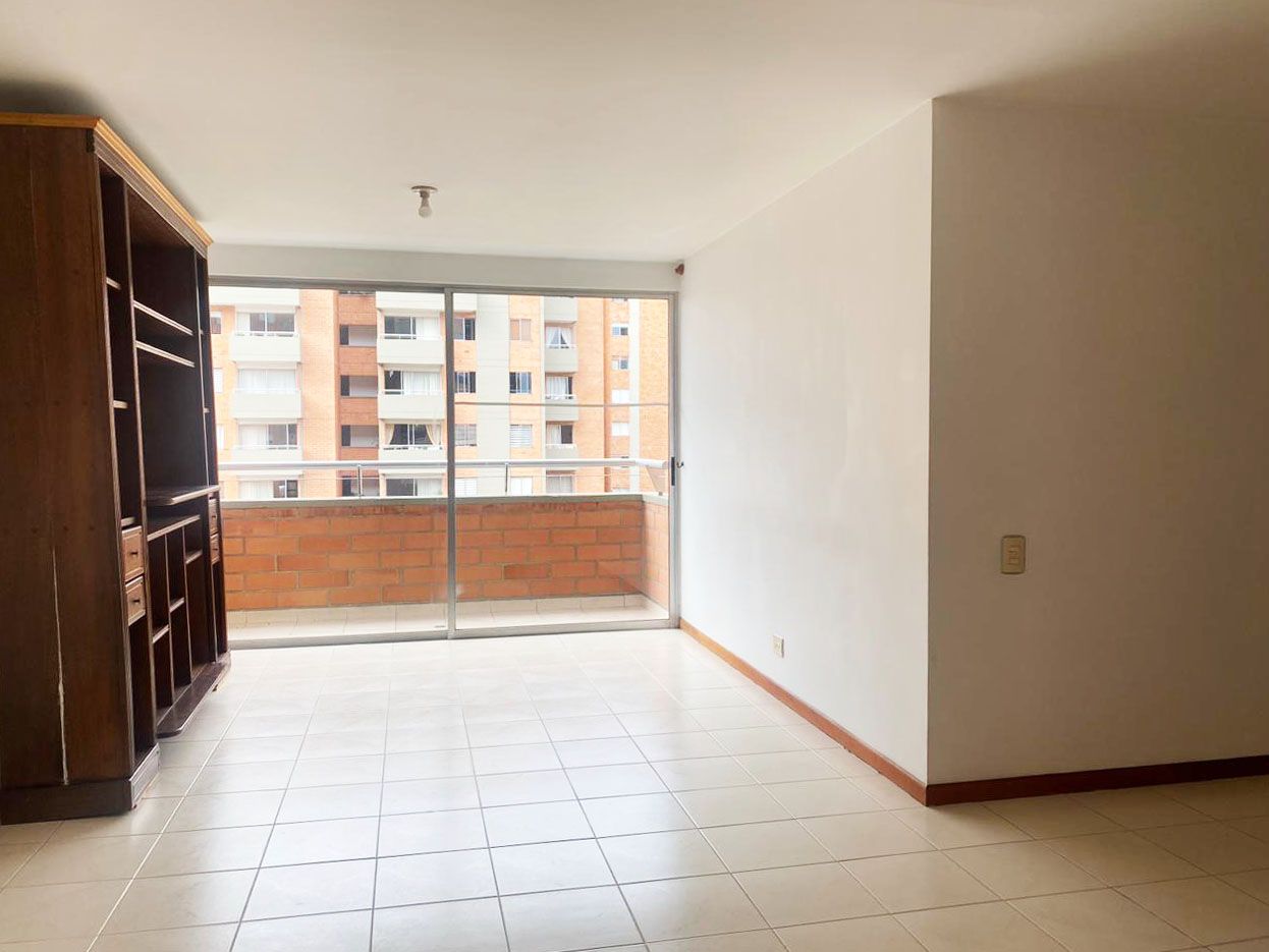 Apartamento en arriendo Antioquia Medellín Simesa 89 m2 Habitaciones 3 Baños 2 Garajes 2 Precio $4000000