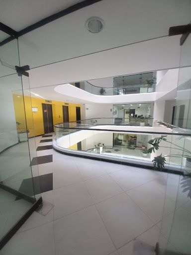 Oficina en arriendo Cundinamarca Bogotá Santa Bibiana 165 m2 Habitaciones 0 Baños 2 Garajes 4 Precio $6860000