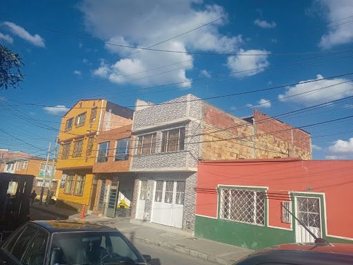 Casa en venta Cundinamarca Bogotá Centenario 70 m2 Habitaciones 4 Baños 3 Garajes 0 Precio $448000000