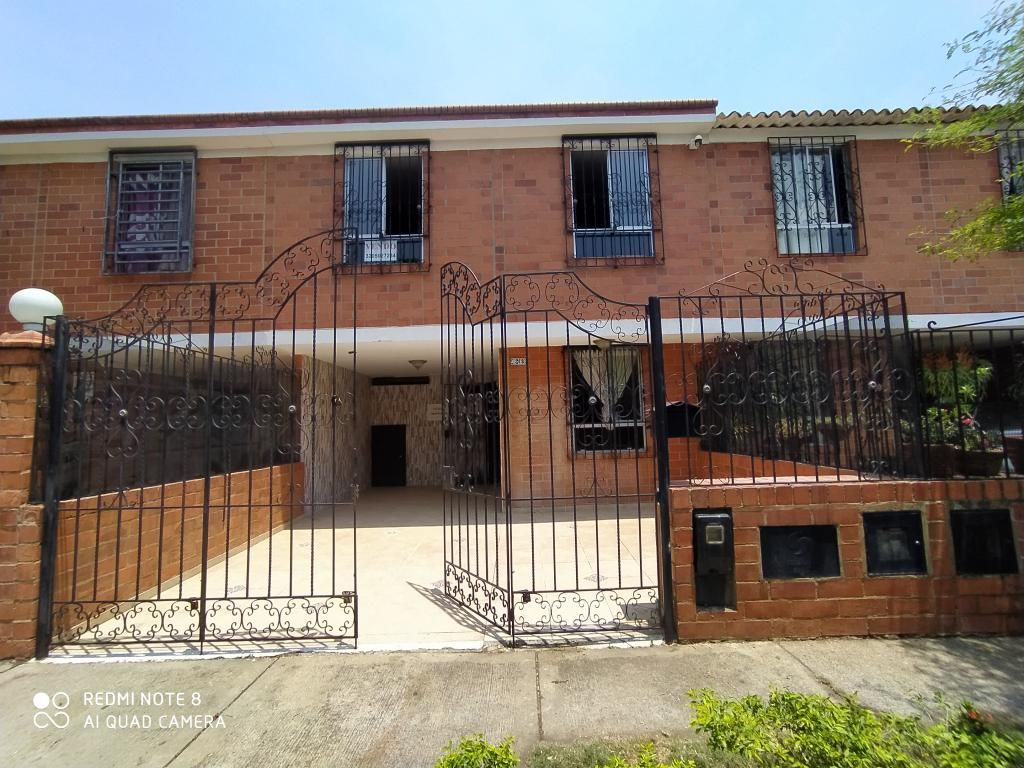 Casa en venta Valle Del Cauca Cali Ciudad Real 113 m2 Habitaciones 3 Baños 4 Garajes 1 Precio $380000000