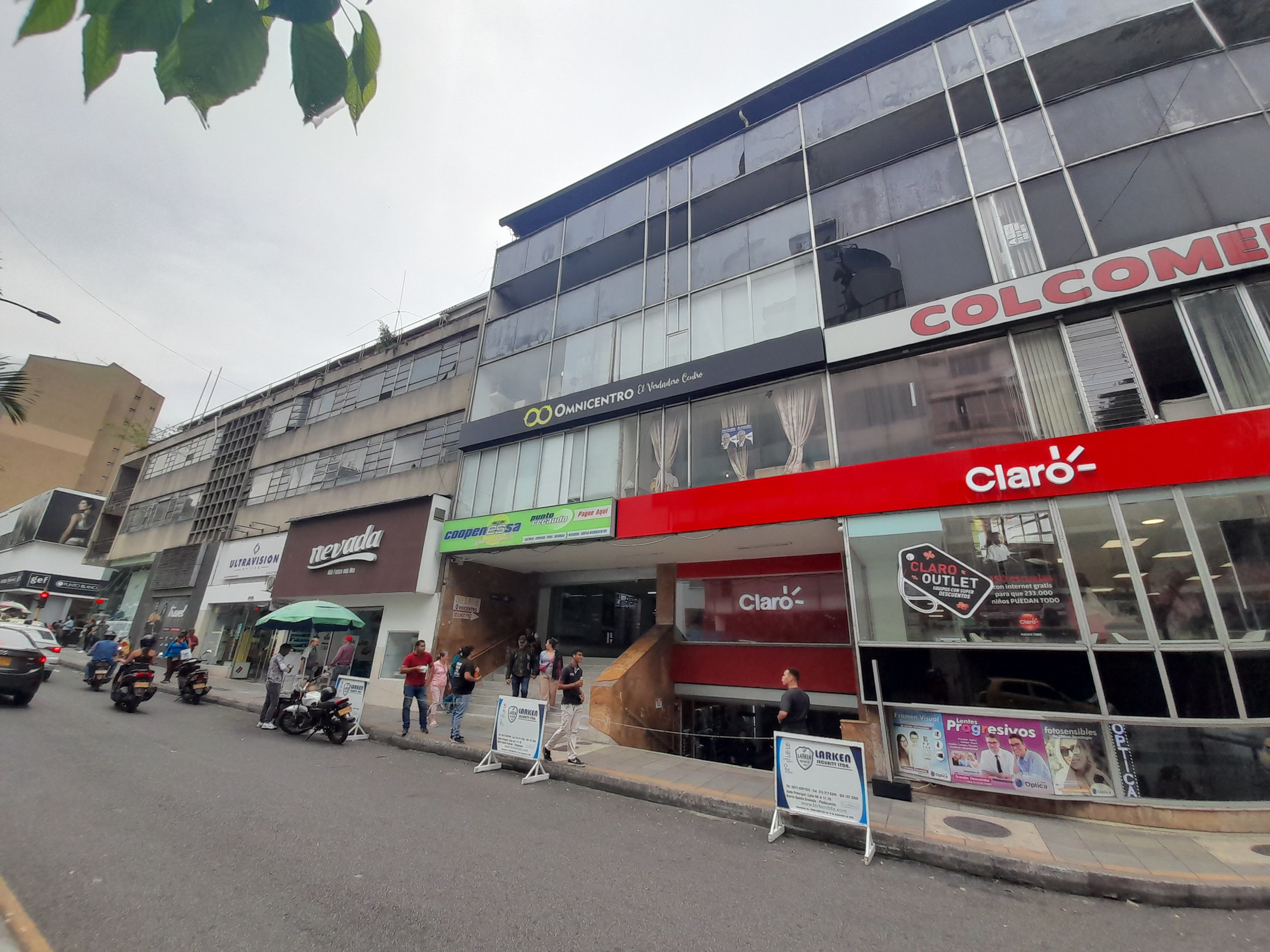 Local en venta Santander Bucaramanga Centro 72 m2 Habitaciones 0 Baños 2 Garajes 1 Precio $220000000