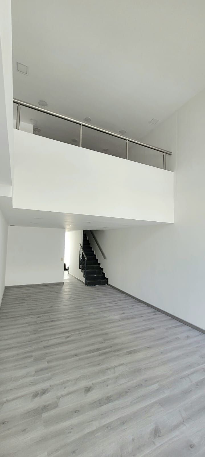 Local en arriendo Valle Del Cauca Cali Santa Teresita 85 m2 Habitaciones 0 Baños 0 Garajes 1 Precio $5800000