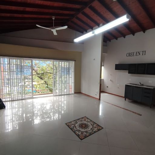 Oficina en arriendo Antioquia Medellín El Chagualo 50 m2 Habitaciones 0 Baños 0 Garajes 1 Precio $1600000