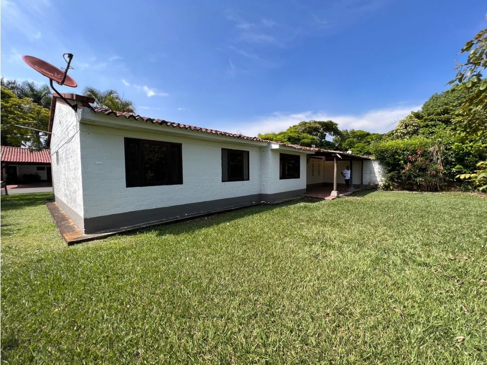 Casa en venta Valle Del Cauca Jamundí Jamundí 250 m2 Habitaciones 3 Baños 4 Garajes 3 Precio $450000000