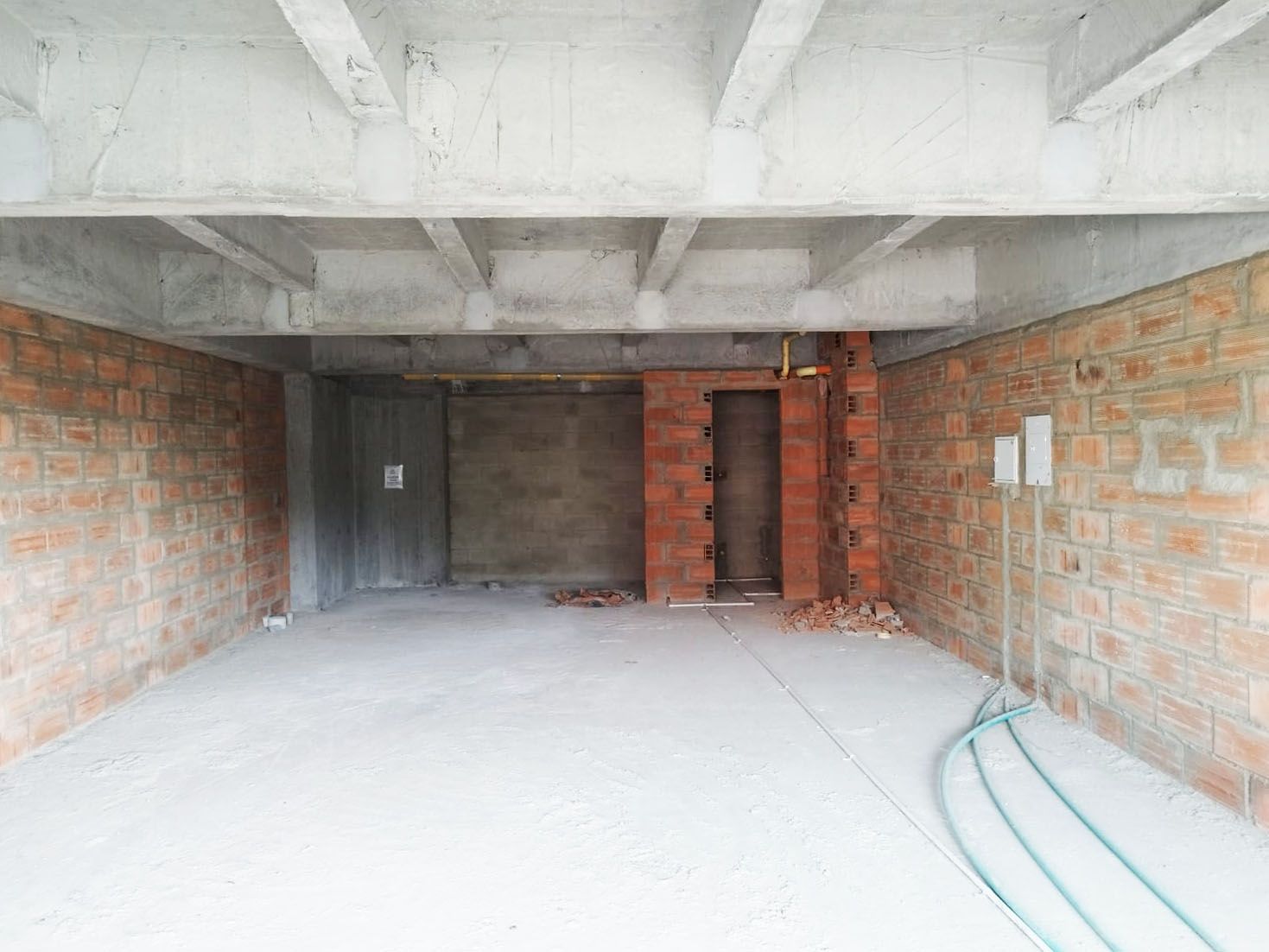 Oficina en arriendo o venta Antioquia Rionegro El Porvenir 80 m2 Habitaciones 0 Baños 10 Garajes 2 Precio venta $1440000000 Precio arriendo $11500000