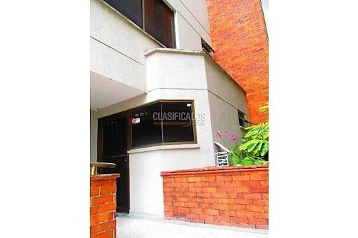 Oficina en venta Valle Del Cauca Cali San Vicente 32 m2 Habitaciones 0 Baños 10 Garajes 1 Precio $145000000