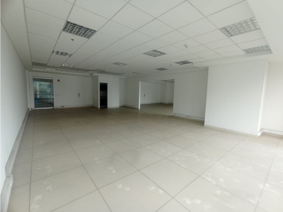 Oficina en arriendo o venta Cundinamarca Bogotá La Esperanza Norte 97 m2 Habitaciones 0 Baños 0 Garajes 3 Precio venta $1288000000 Precio arriendo $7582064