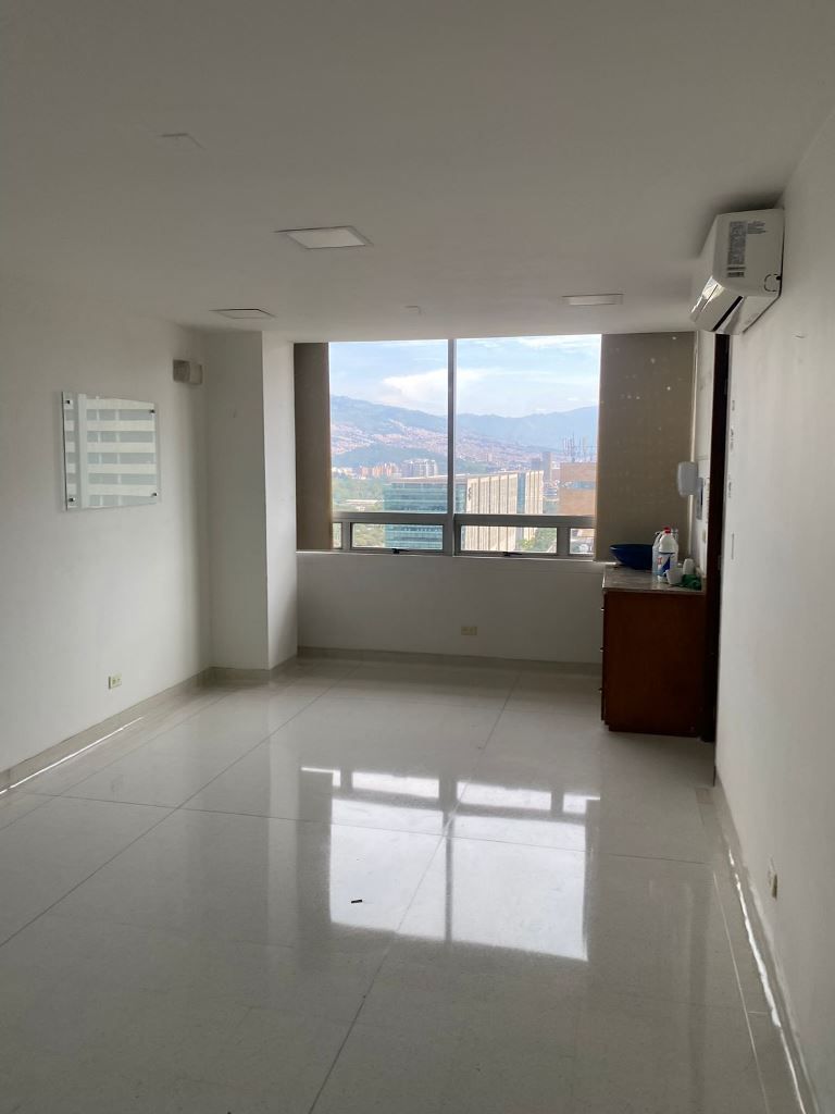 Consultorio en arriendo Antioquia Medellín Simesa 35 m2 Habitaciones 0 Baños 0 Garajes 2 Precio $4150000