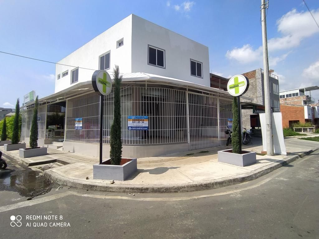 Local en arriendo Valle Del Cauca Cali Nn 75 m2 Habitaciones 0 Baños 10 Garajes 1 Precio $2500000