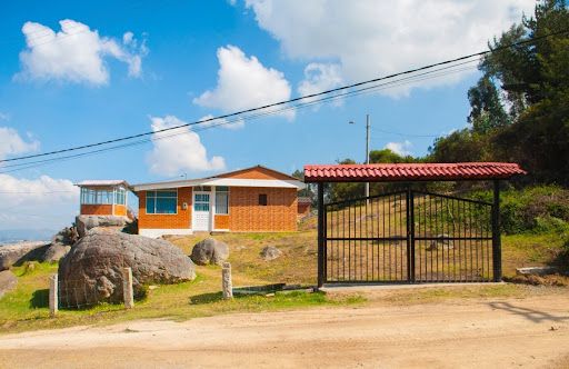 Finca en venta Cundinamarca Sibaté Pablo Neruda 4500 m2 Habitaciones 3 Baños 2 Garajes 0 Precio $1000000000
