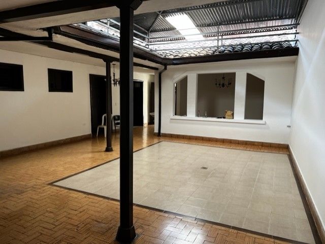 Casa en venta Valle Del Cauca Guadalajara De Buga Estambul 276 m2 Habitaciones 4 Baños 4 Garajes 2 Precio $750000000