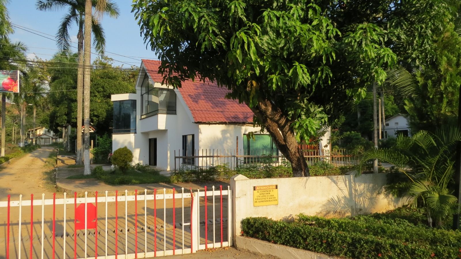 Casa en venta Tolima Melgar Melgar 250 m2 Habitaciones 3 Baños 2 Garajes 7 Precio $380000000