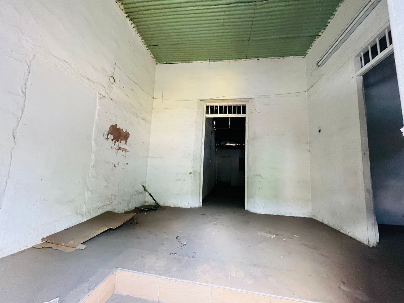 Local en arriendo Tolima Ibagué Estacion 100 m2 Habitaciones 0 Baños 0 Garajes 1 Precio $1000000