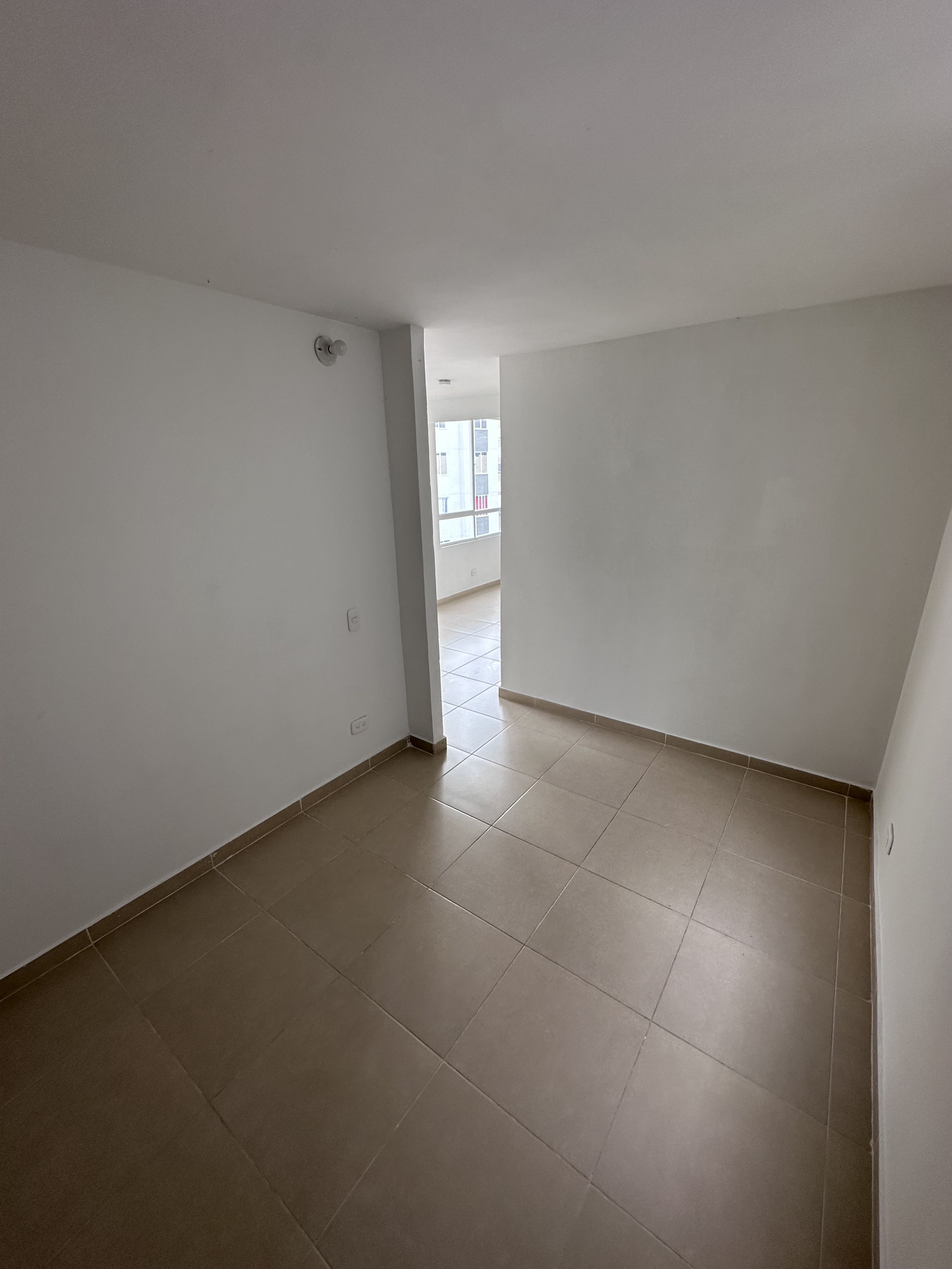 Apartamento en arriendo Valle Del Cauca Jamundí Cd Terranova 42 m2 Habitaciones 2 Baños 1 Garajes 1 Precio $450000