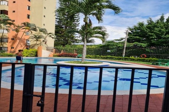 Apartamento en venta Valle Del Cauca Cali Las Granjas 70 m2 Habitaciones 3 Baños 2 Garajes 1 Precio $258000000