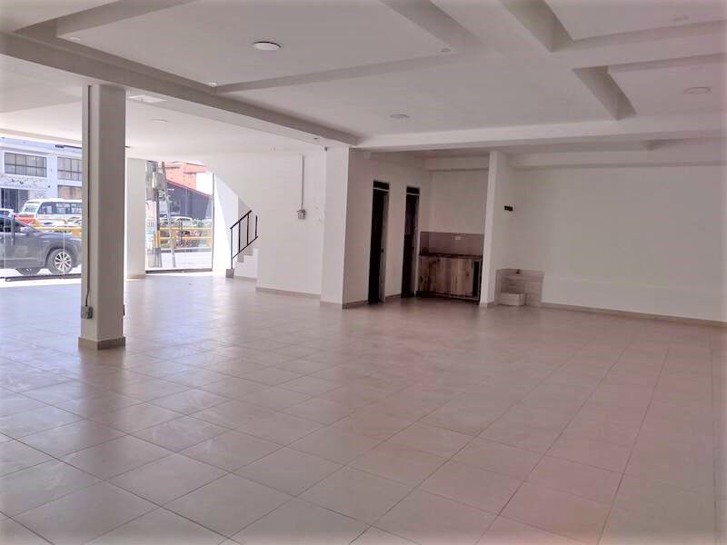 Local en arriendo Antioquia Medellín Los Conquistadores 300 m2 Habitaciones 0 Baños 6 Garajes 1 Precio $15000000