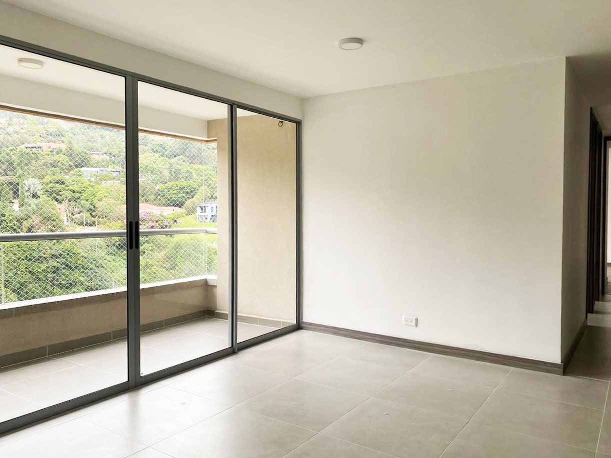 Apartamento en venta Antioquia Envigado Zona Centro 90 m2 Habitaciones 3 Baños 2 Garajes 2 Precio $650000000