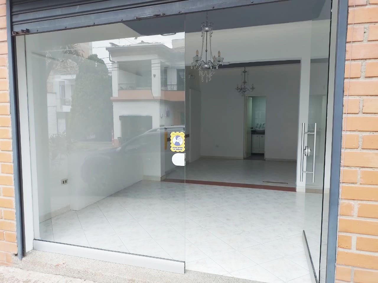 Local en arriendo Antioquia Medellín Lorena 35 m2 Habitaciones 0 Baños 0 Garajes 1 Precio $2400000