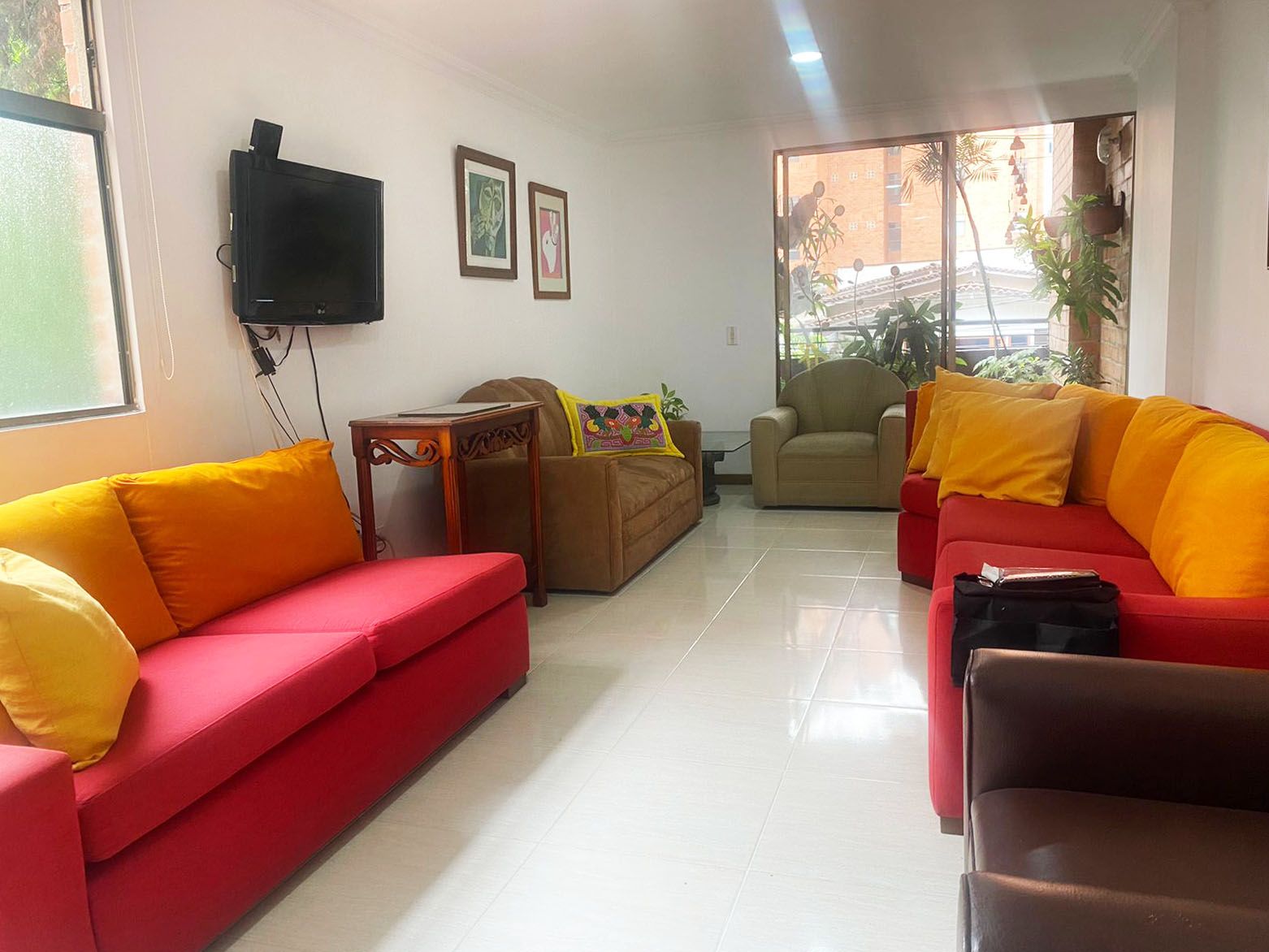 Apartamento en arriendo Antioquia Envigado Villa Grande 100 m2 Habitaciones 3 Baños 2 Garajes 2 Precio $4100000