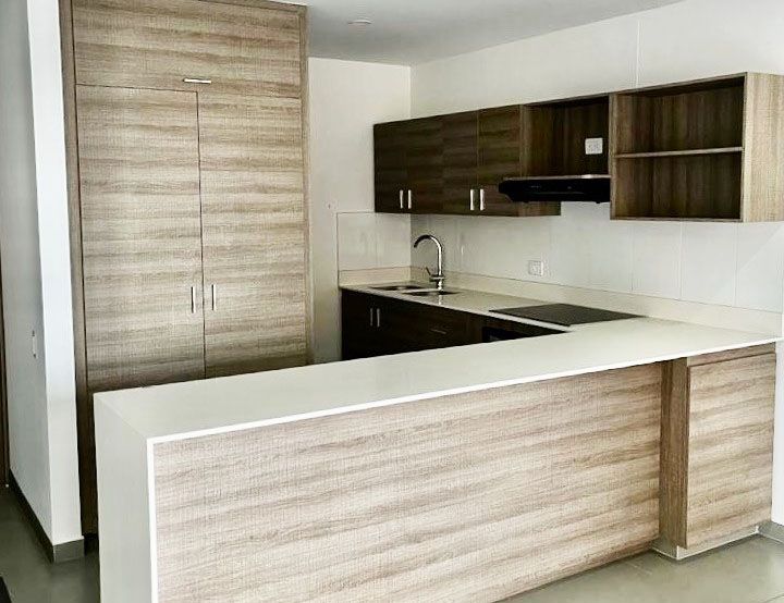 Apartamento en arriendo Antioquia Envigado Zona Centro 86 m2 Habitaciones 2 Baños 4 Garajes 2 Precio $4000000