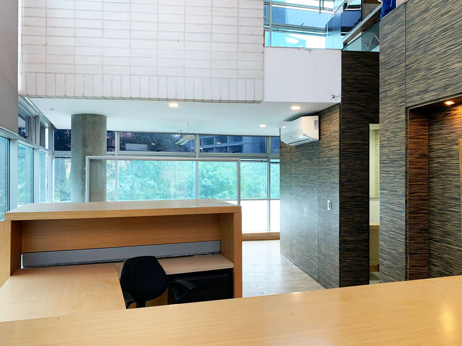 Oficina en arriendo Antioquia Medellín Patio Bonito 75 m2 Habitaciones 0 Baños 2 Garajes 3 Precio $6800000