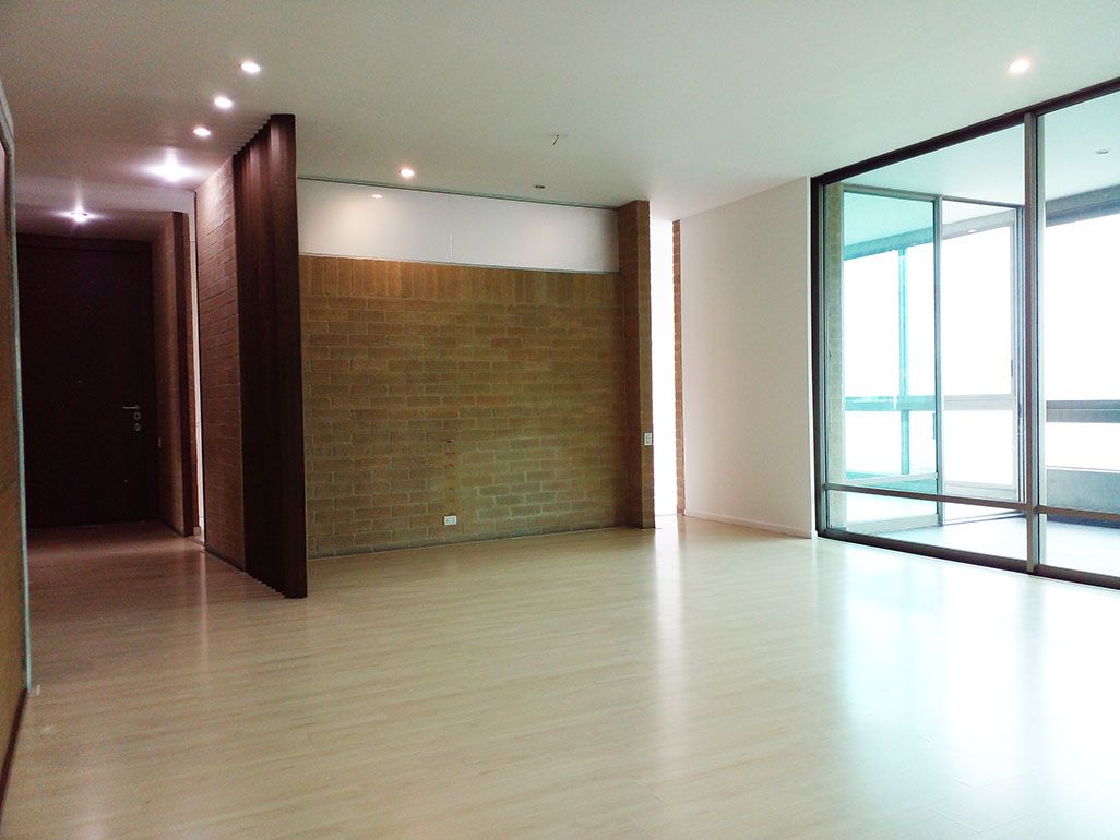 Apartamento en arriendo Antioquia Medellín Los Balsos No1 300 m2 Habitaciones 3 Baños 6 Garajes 4 Precio $17000000