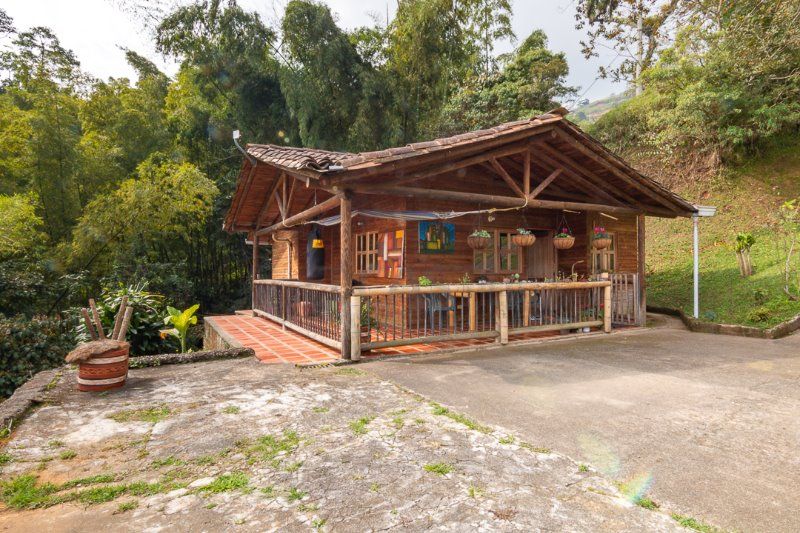 Finca en venta Antioquia Medellín Medellín 1 m2 Habitaciones 2 Baños 1 Garajes 1 Precio $800000000